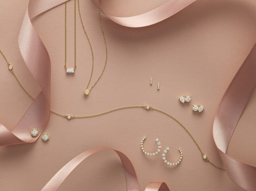 Design your custom jewelry.